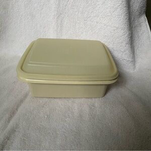 Tupperware Vintage Almond Color Ice Cream Keeper 1980’s